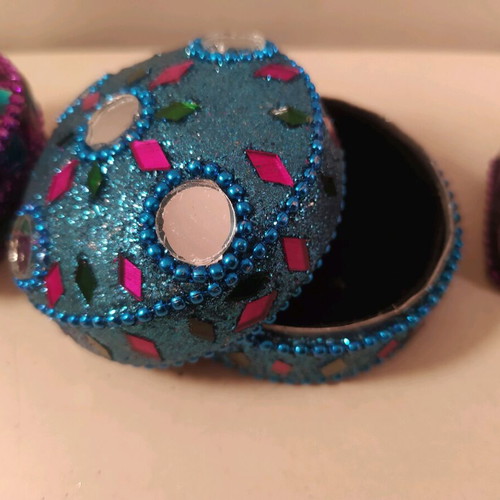 Metal boxes like new, lot of 3 vintage jewelry cases