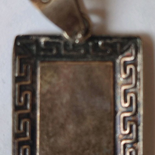 Silver Corfu pendant 0.925% like new with Greek meander design