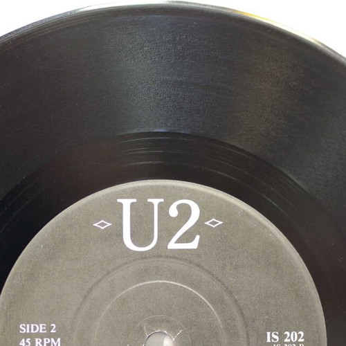 U2 Pride (In The Name Of Love) & Boomerang 7'' vinyl used, rock