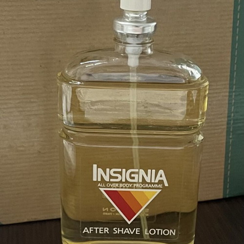 Insignia After Shave Lotion 100 ml σαν καινούργιο με δώρο γραβάτα