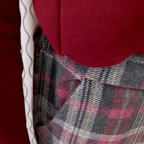 Checked pants like new, size L, with elastic waist