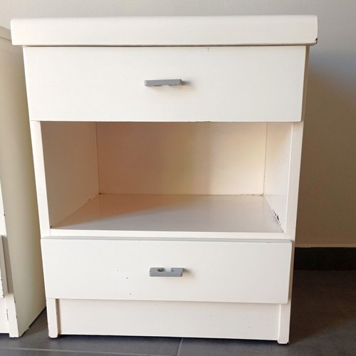 White nightstands set with drawers used, pack of 2