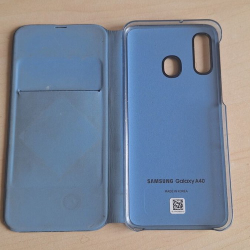 Samsung Galaxy A40 wallet cover used