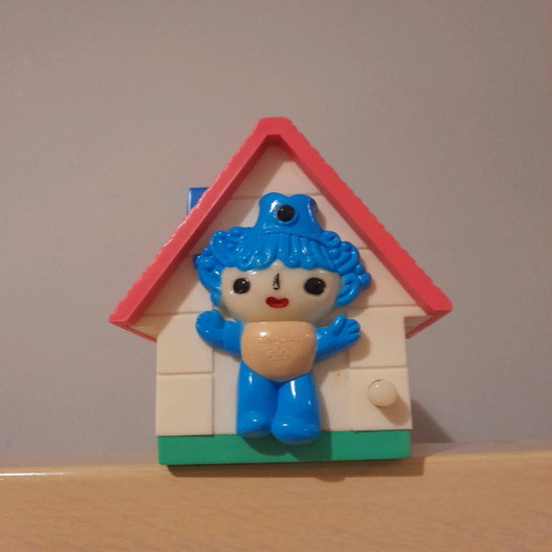 Lighter house-shaped 8.5×8 cm new