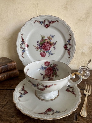 Bavaria Trio tea set, like new
