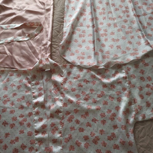 Oz satin sleepwear set 3 pieces like new, white with pink flowers