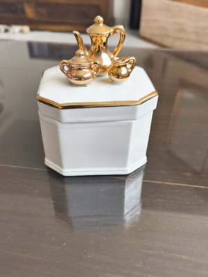 Vintage Enesco porcelain decoration 18k gold details 1978