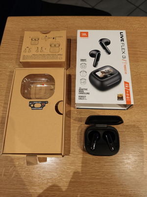 JBL Live Flex 3 earbuds like new with smart charging case