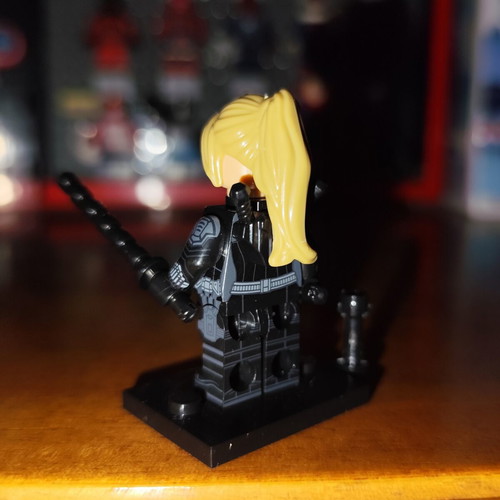 Yelena Belova Black Widow minifigure like new with accessories