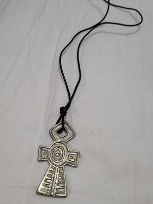 Women's necklace silver cross with leather pendant, like new