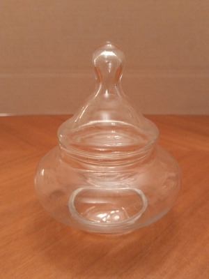 Vintage glass apothecary jar with lid (12cm)