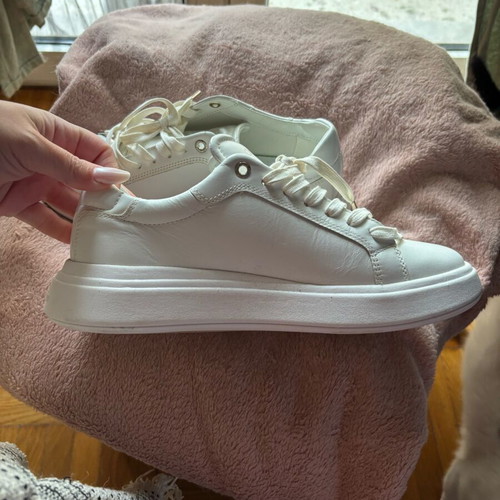 Calvin Klein women's sneakers like new, size 40, white
