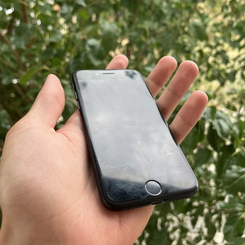 iPhone 7 unlocked 32GB used, Touch ID not working, black
