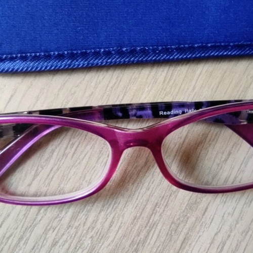 Presbyopia glasses like new with flexible hinges multicolor