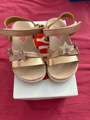 YUP children's sandals used, size 24
