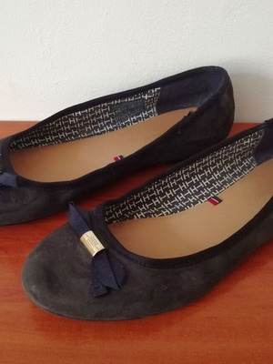Tommy Hilfiger women's ballerina shoes size 39 used, blue suede leather