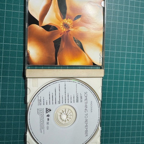 Madonna Something to Remember CD used in very good condition