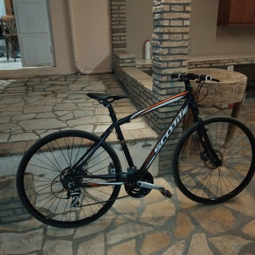 Scott mountain bike like new, 29 inch, disc brakes, black
