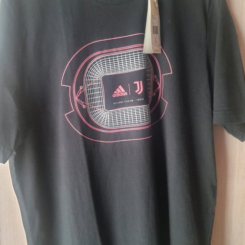Adidas Juventus No L T-shirt new with tags