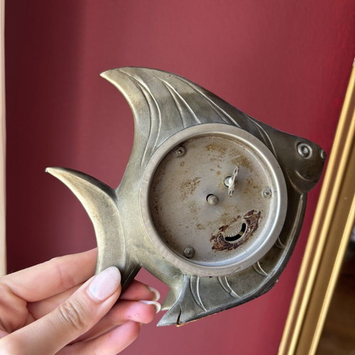 Vintage fish tabletop clock used, metal decorative