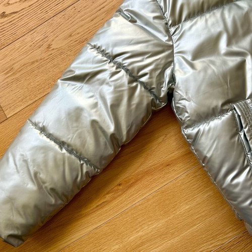United Colors of Benetton winter jacket silver like new, 11-12 years