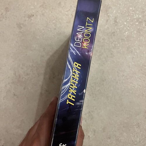 Velocity by Dean Koontz used Greek edition