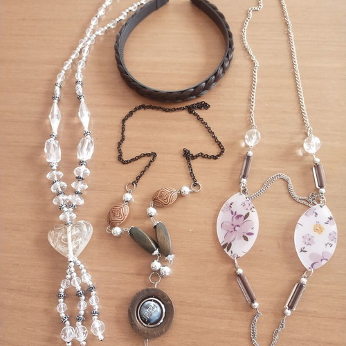Lot of women's accessories – jewelry and headband (Boho and classic style)