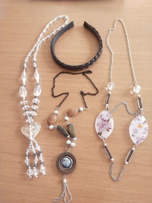 Lot of women's accessories – jewelry and headband (Boho and classic style)