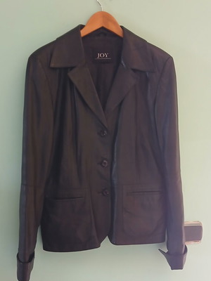 Women's leather jacket large like new, black