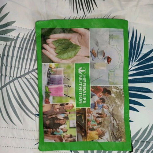 Herbalife Nutrition shoulder bag like new, black and green