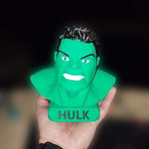 Hulk bust like new 3D printed and painted