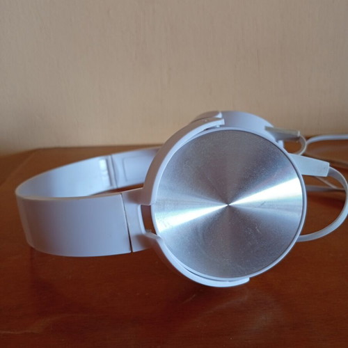 Wired headphones, Chinese no name