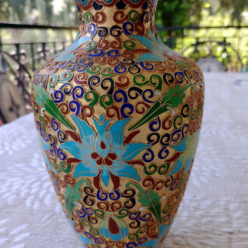 Cloisonne vase handmade authentic new