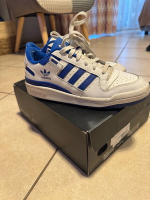 Adidas athletic shoes like new, size 38.5, white