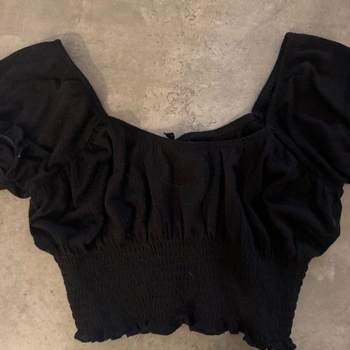 Black crop top Sinsay used, size S