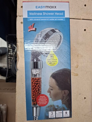 Wellness shower head new with rain and massage settings