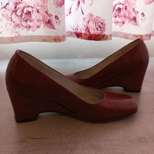 ARS Kechagiopoulos leather shoes like new, size 38, red wedge heel