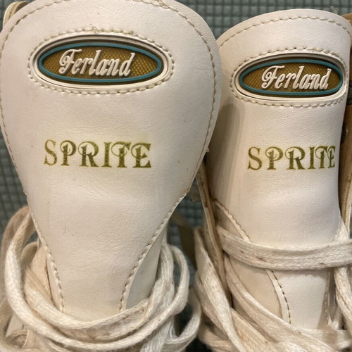 Srite Ferland women's leather ice skates like new, size 6
