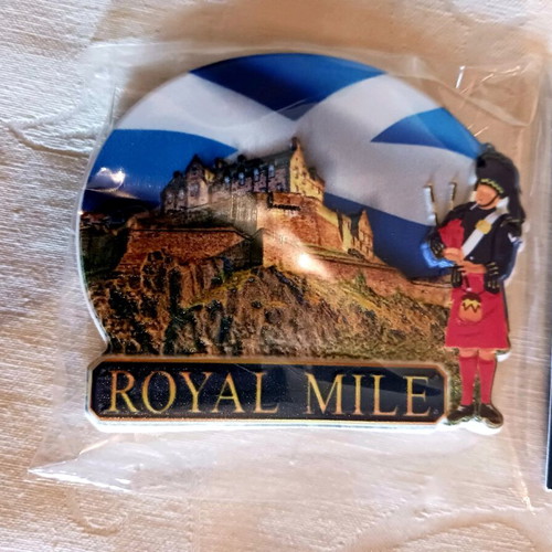 Edinburgh Castle souvenir magnet new