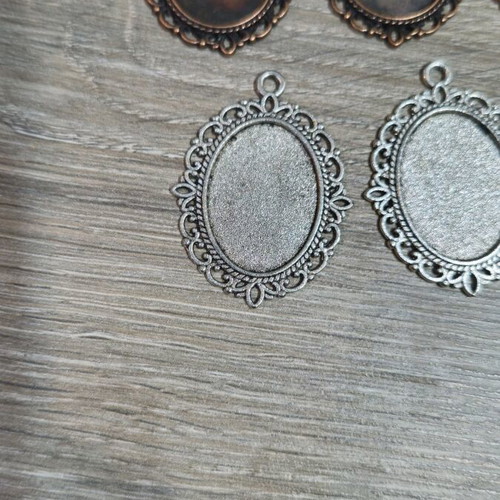 Campochon pack of 62 new with round and oval shapes