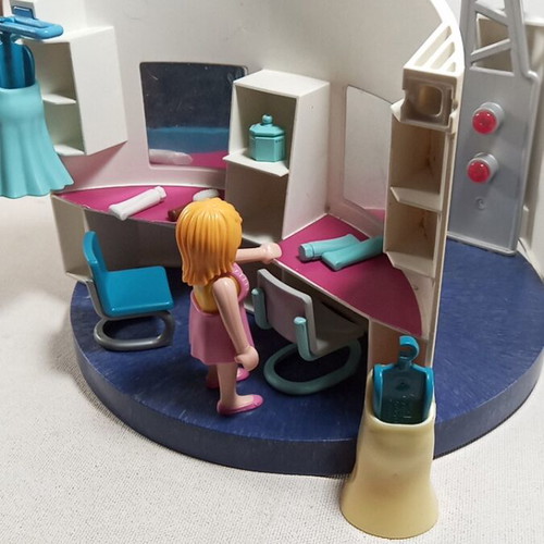 Playmobil City Life 6148 Catwalk set used