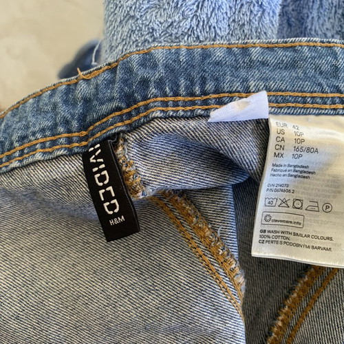 H&M Denim Skirt like new, size XL 42 14, blue