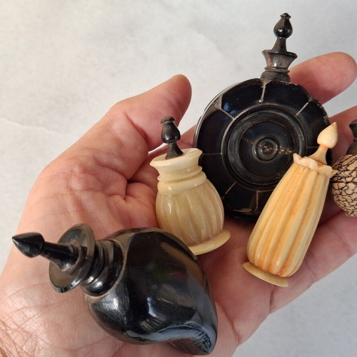 Miniature bottles handmade from India, set B, new