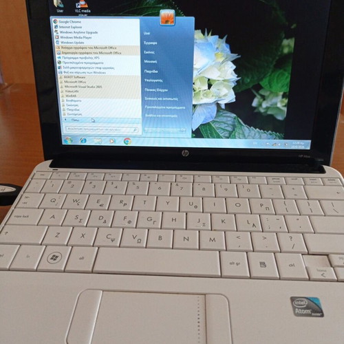 HP MINI 110-1100 laptop with Windows 7 Home Basic