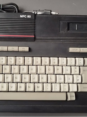 MSX Daewoo CE-TEC MPC 80 μεταχειρισμένο, λειτουργεί χωρίς παιχνίδι