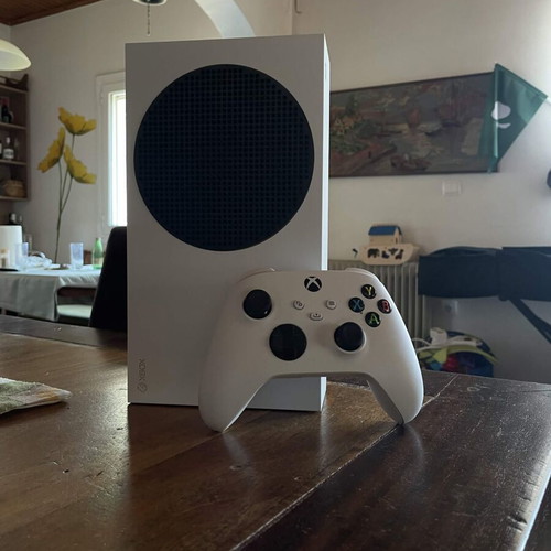 Xbox Series S 512GB console