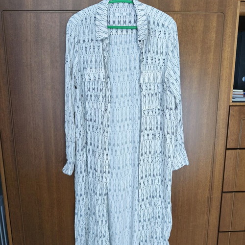 Mango women's long shirt new, size small, white