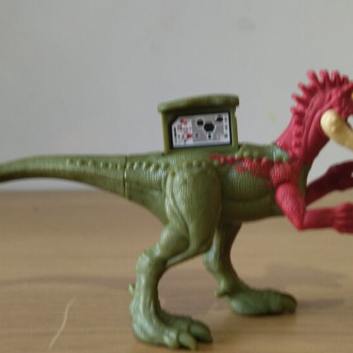 Jurassic World Eoraptor vs Stegouros action figures used set