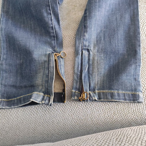 Edward jeans like new, low-rise, size 28, blue