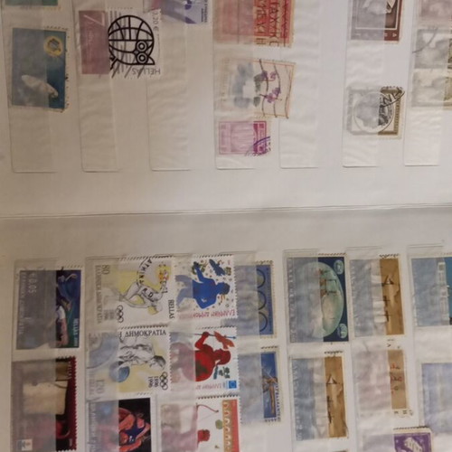Stamps 600 Greek and foreign like new, in 3 albums